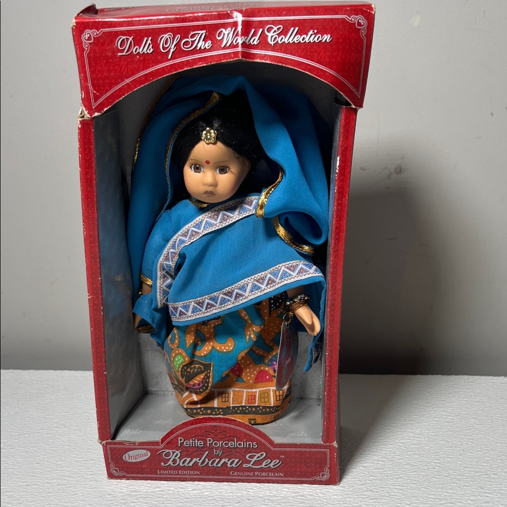 Vintage Dolls Of The World Collection by Barbara Lee India Porcelain Doll New